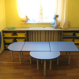 Столик для детского сада